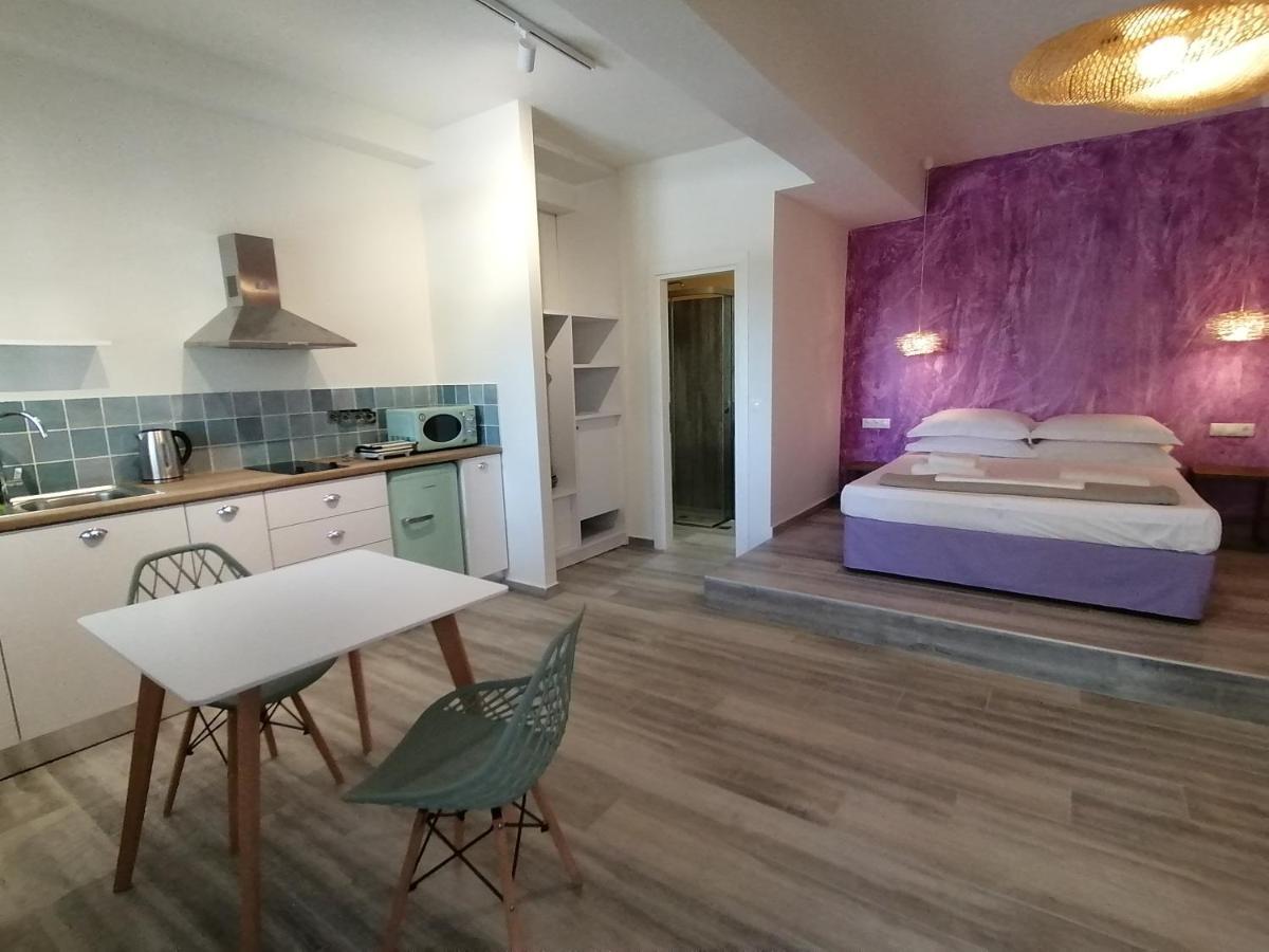Villa Nena - Studio Suites 칼라미 외부 사진